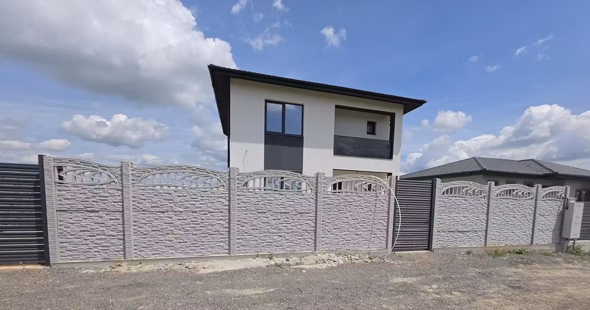 Casă individuală de vânzare cu 4 camere în Berceni
