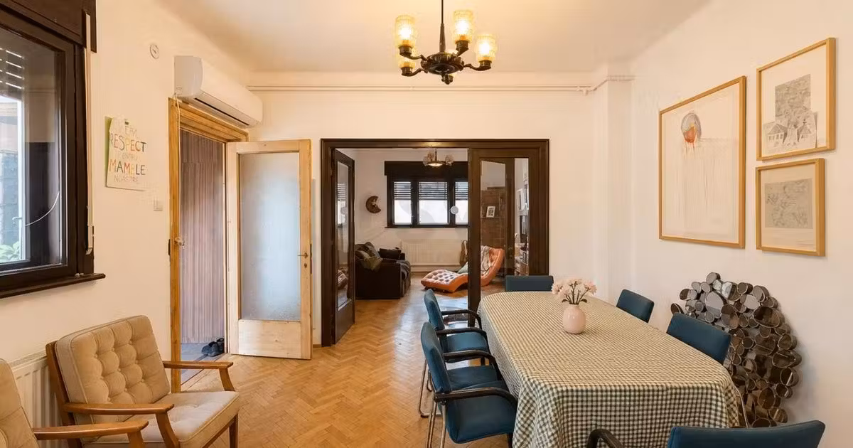 Apartament de vânzare cu 4 camere, mobilat în zona Decebal, Sector 3