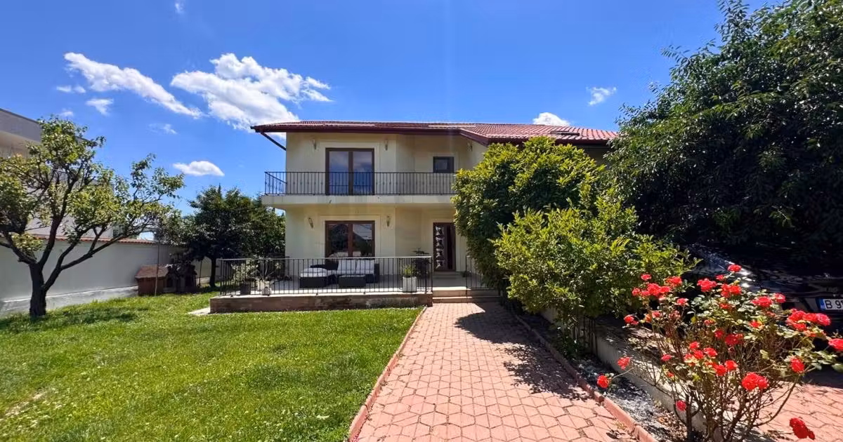 Casă individuală de vânzare cu 5 camere în zona Pipera, Sector 1
