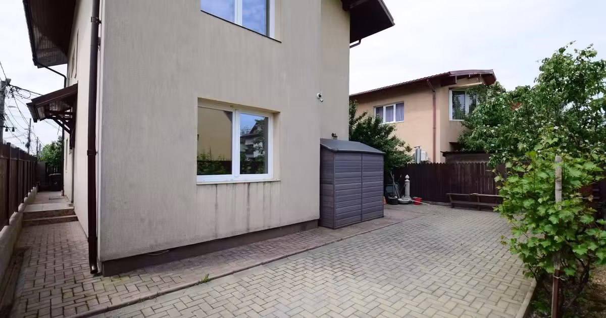 Casă individuală de vânzare cu 5 camere în zona Apărătorii Patriei, Sector 4