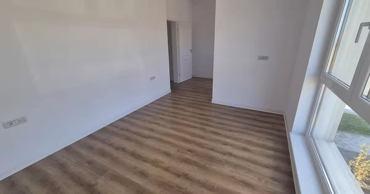 Duplex de vânzare cu 4 camere în Vladimirescu