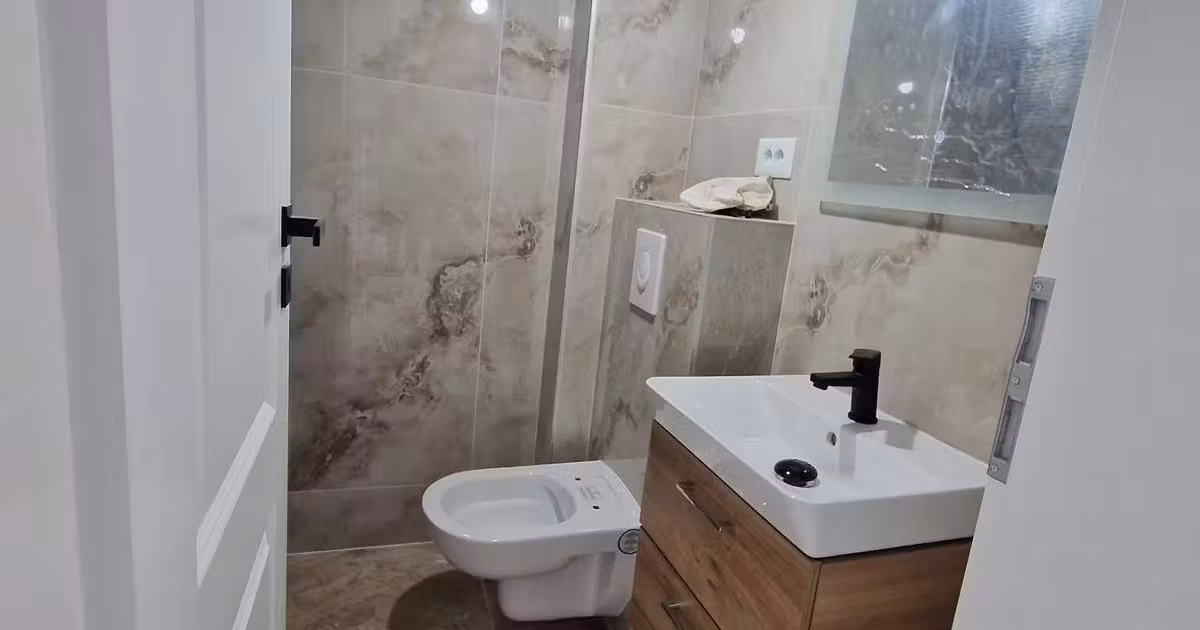 Apartament de vânzare cu 3 camere în zona Brâncoveanu, Sector 4
