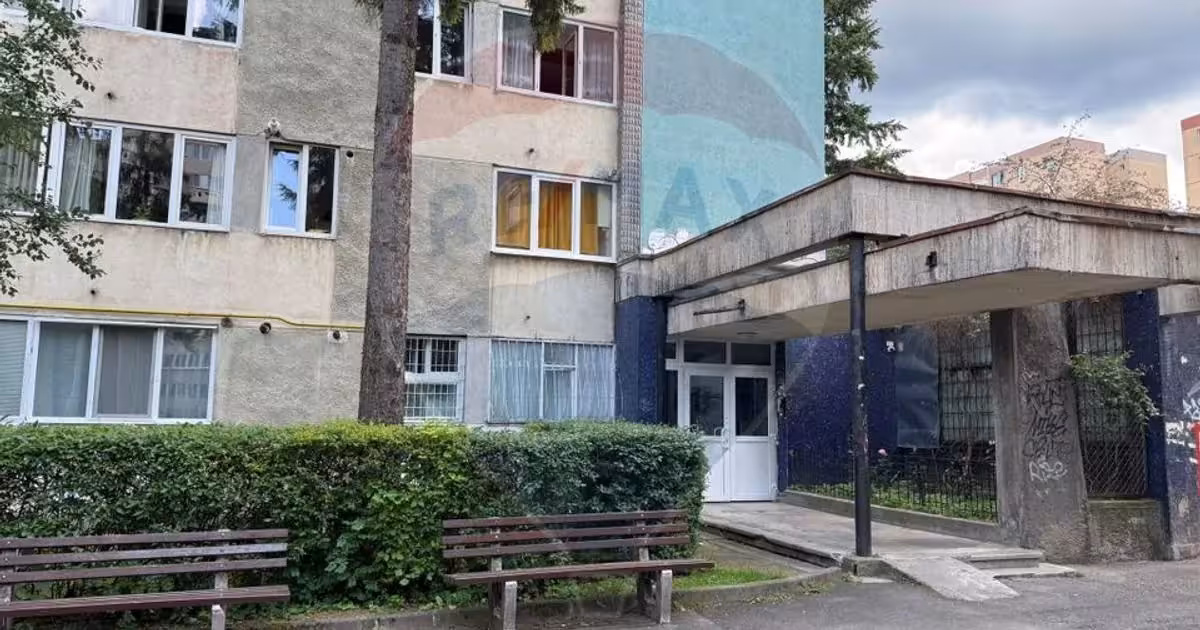 Garsonieră de vânzare, mobilată în zona Astra, Brașov