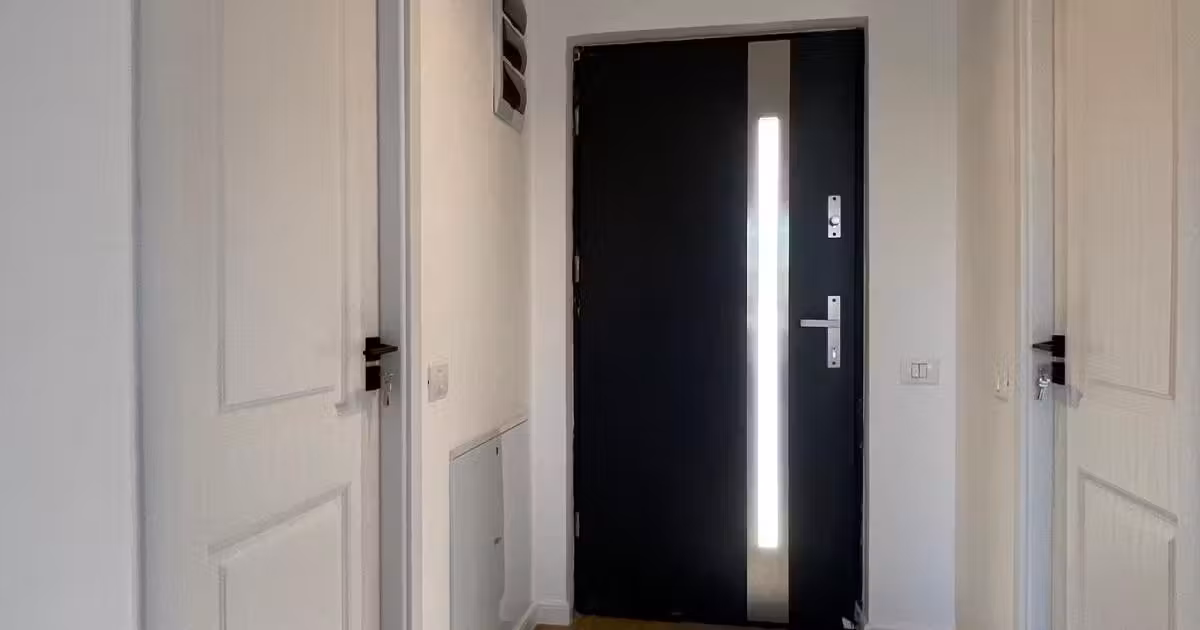 Casă de vânzare cu 5 camere în zona Kamsas, Constanța