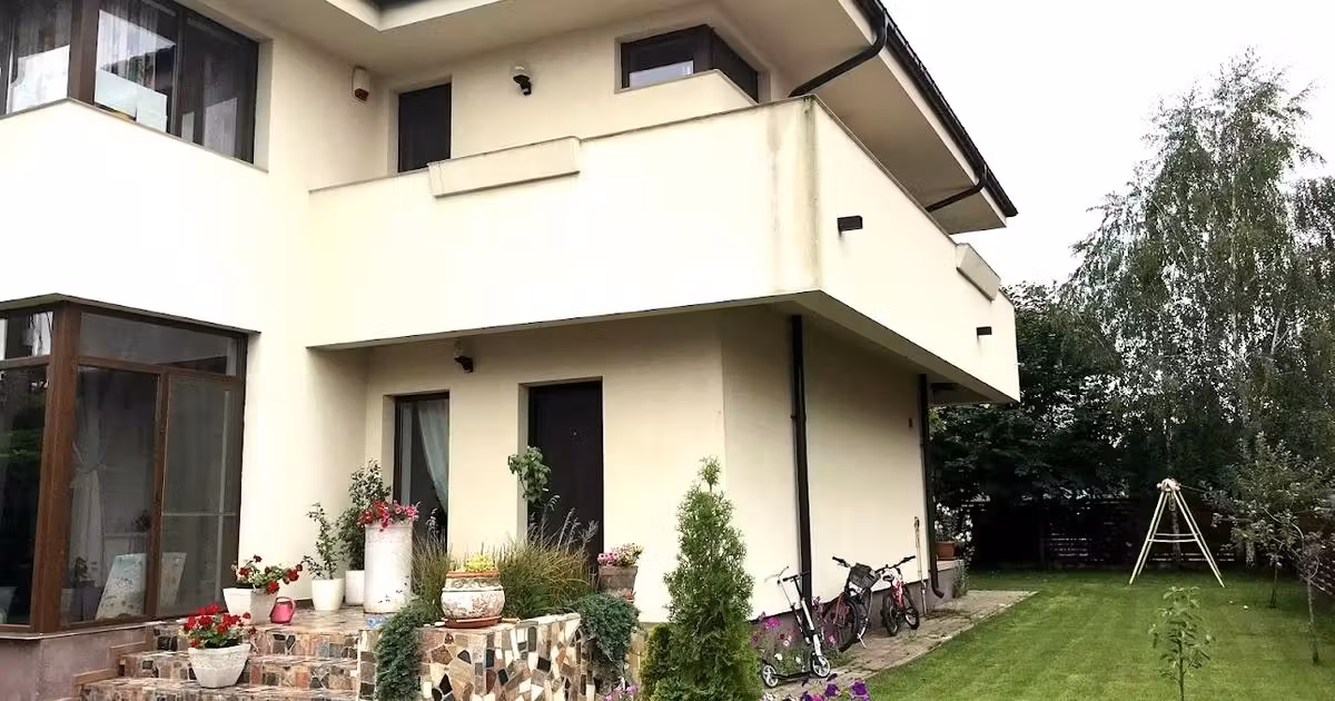 Casă de vânzare cu 5 camere, mobilată în Corbeanca