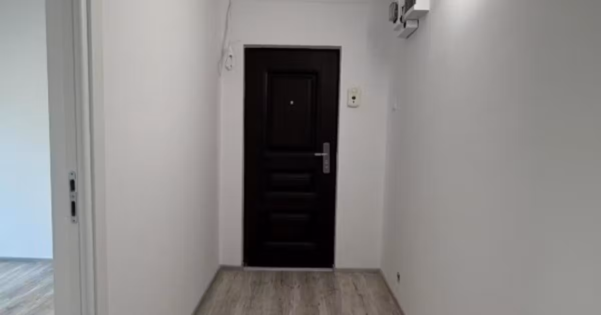 Apartament de vânzare cu 2 camere în zona Rogerius, Oradea