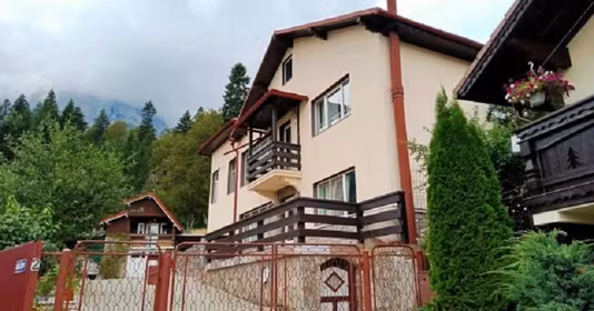 Casă Bușteni