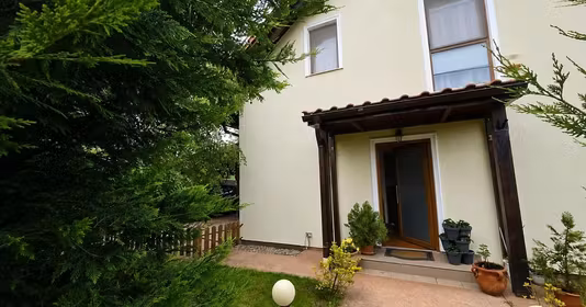 Casă Dumbrăvița