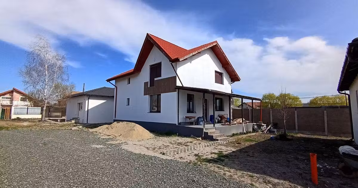 Casă individuală de vânzare cu 5 camere în Sânandrei