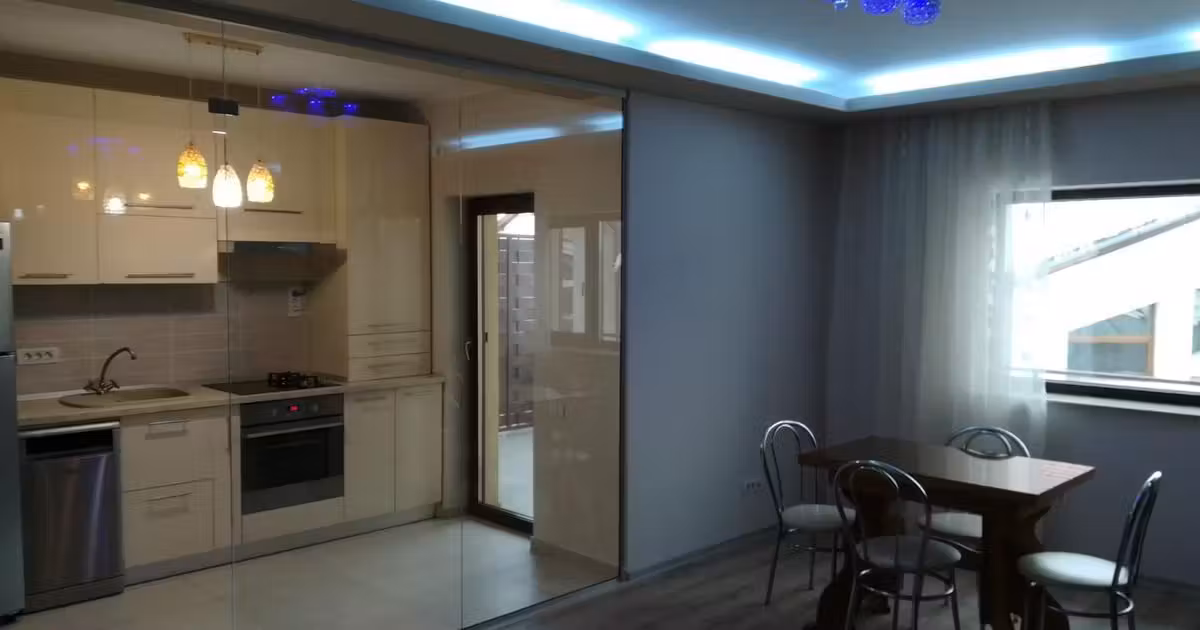 Apartament de vânzare cu 3 camere, mobilat în Dumbrăvița