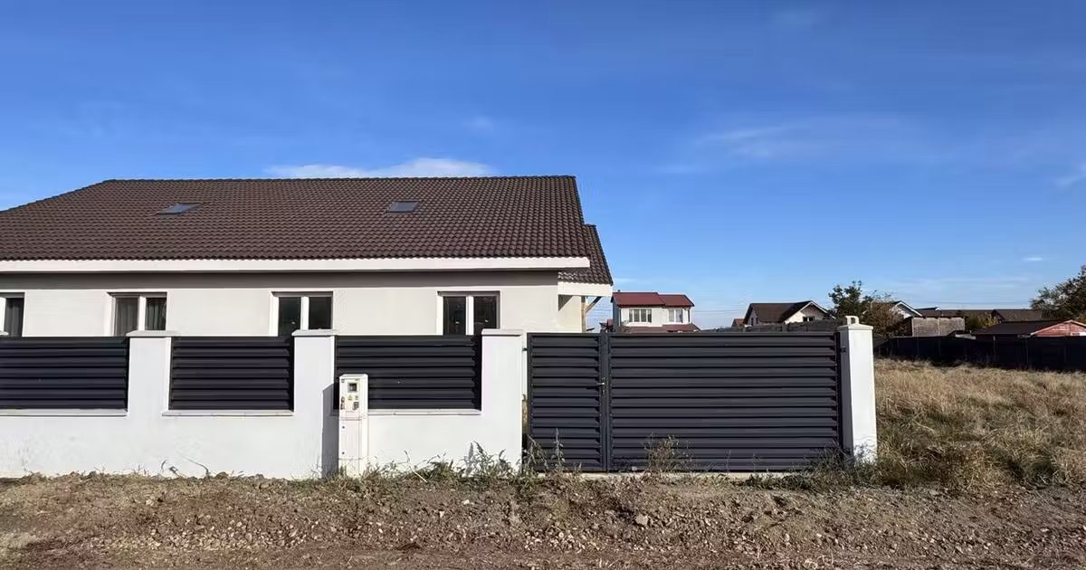 Duplex de vânzare cu 3 camere în Dudeștii Noi