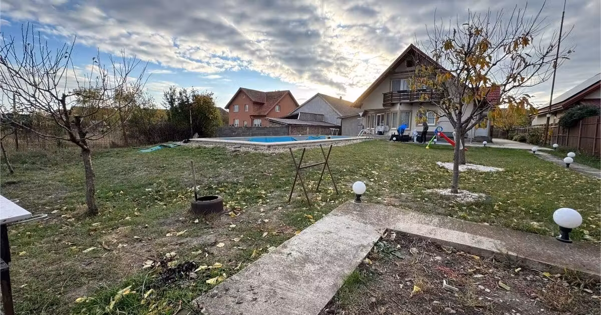 Casă individuală de vânzare cu 4 camere, mobilată în Becicherecu Mic