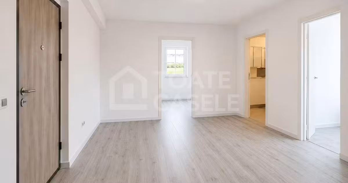 Apartament de vânzare cu 2 camere în Chinteni