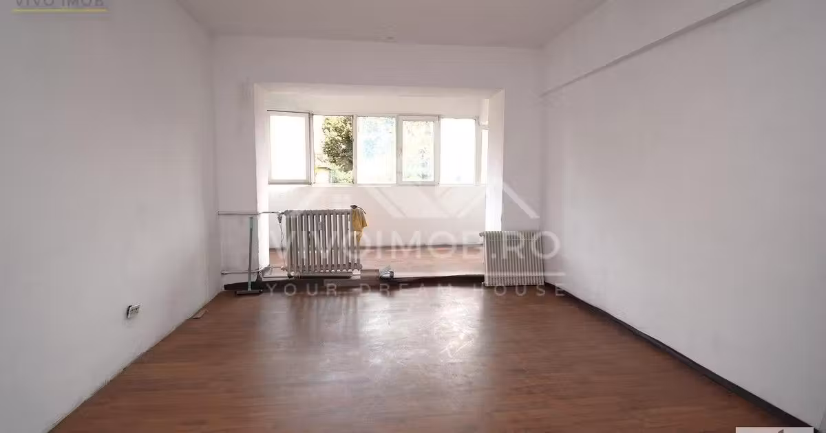 Apartament de vânzare cu 3 camere în zona Lacul Tei, Sector 2