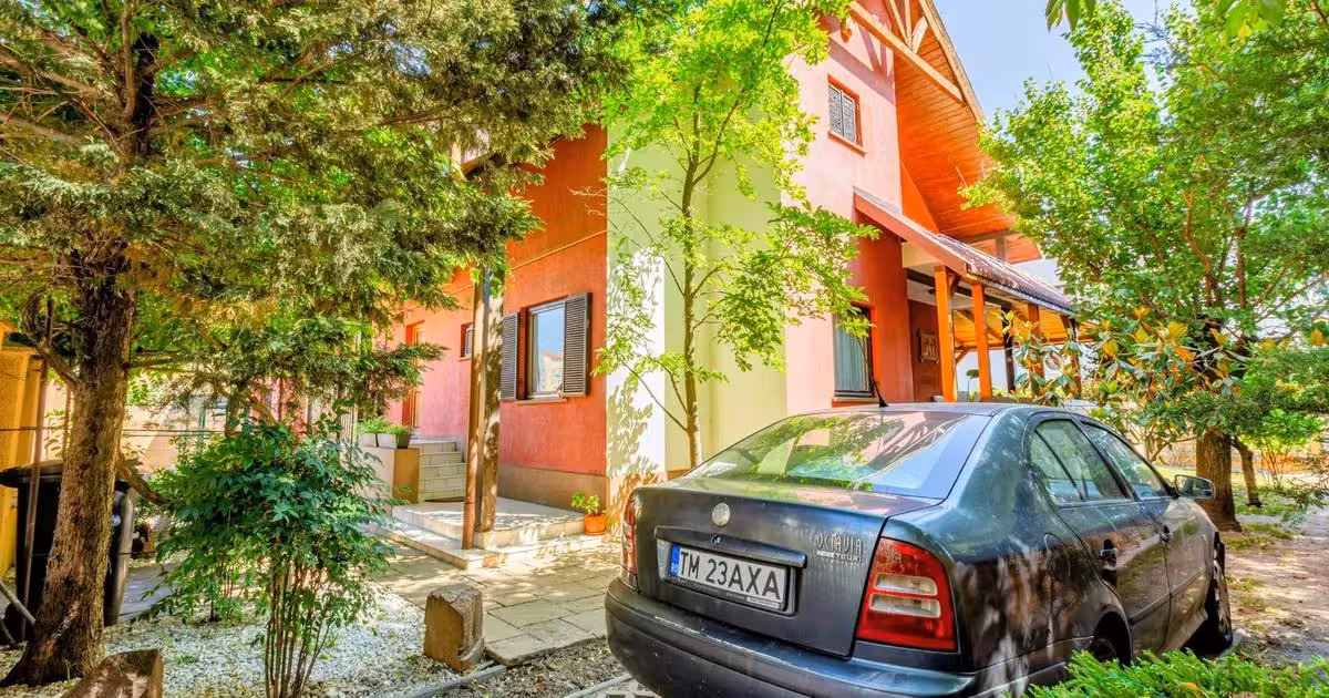 Casă individuală de vânzare cu 4 camere, mobilată în zona Braytim, Timișoara