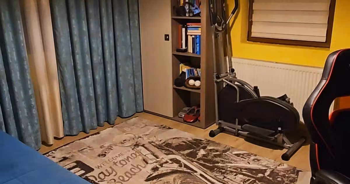 Apartament de vânzare cu 3 camere în zona Orizont, Bacău