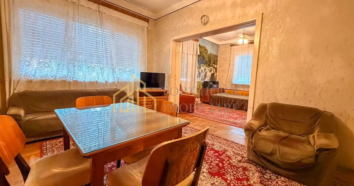 Apartament de vânzare cu 4 camere în zona Plevnei, Ultracentral