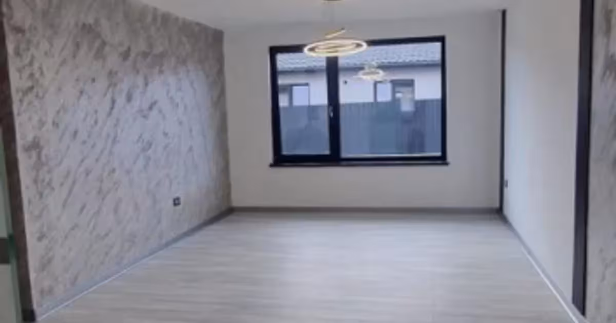 Casă individuală de vânzare cu 4 camere în zona Est, Bacău