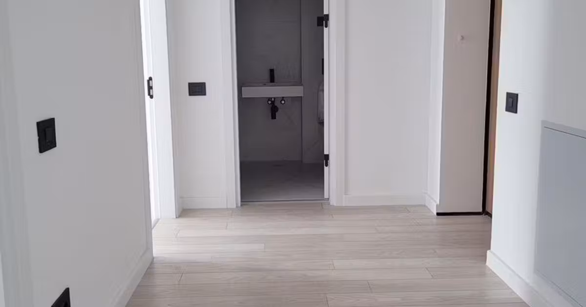 Apartament de vânzare cu 2 camere în zona Titan, Sector 3