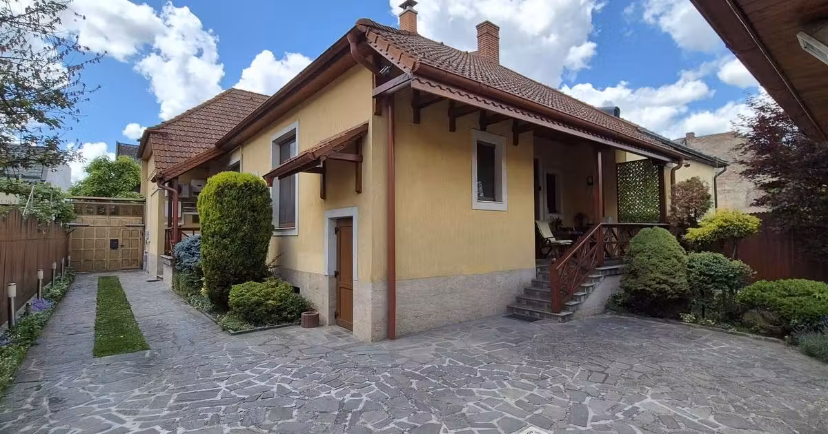 Casă individuală de vânzare cu 3 camere în zona Ultracentral, Târgu Mureș