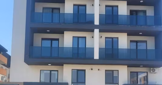 Apartament Titan