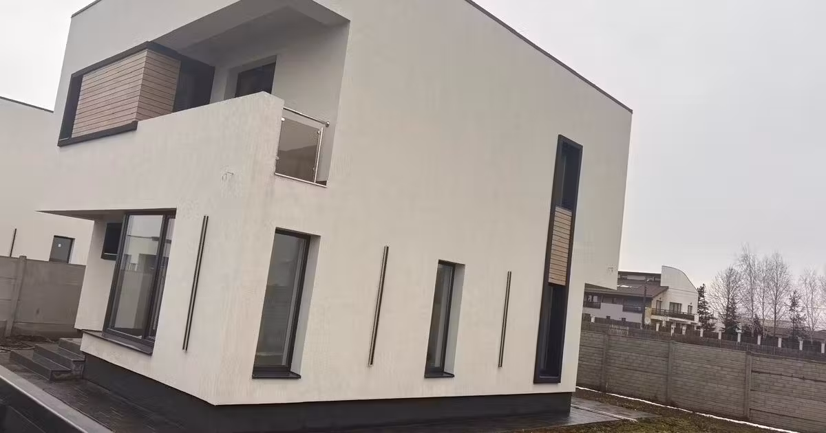 Casă individuală de vânzare cu 4 camere în Berceni