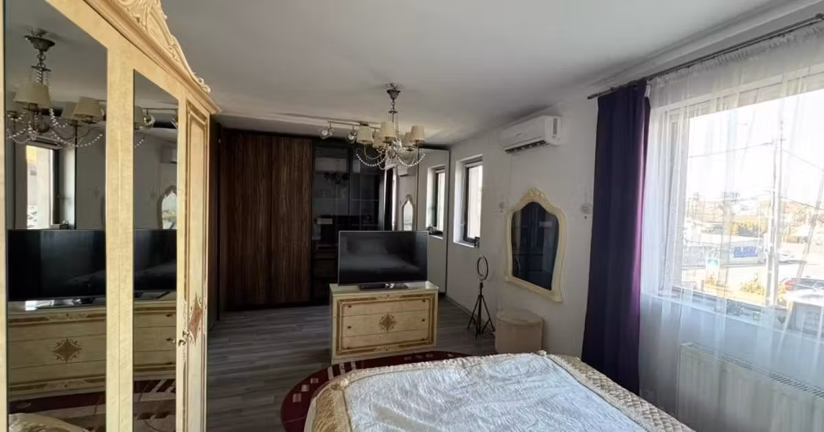 Casă de vânzare cu 3 camere, mobilată în zona Berceni, Sector 4
