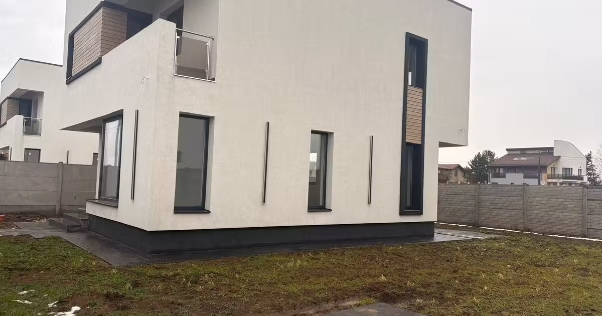 Casă individuală de vânzare cu 4 camere în Berceni