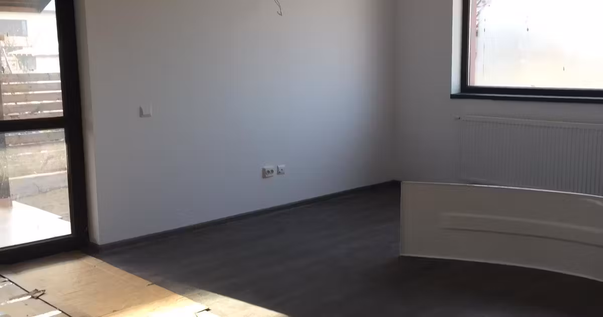 Casă individuală de vânzare cu 4 camere în Berceni