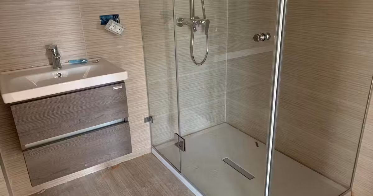 Apartament de vânzare cu 3 camere în zona Berceni, Sector 4