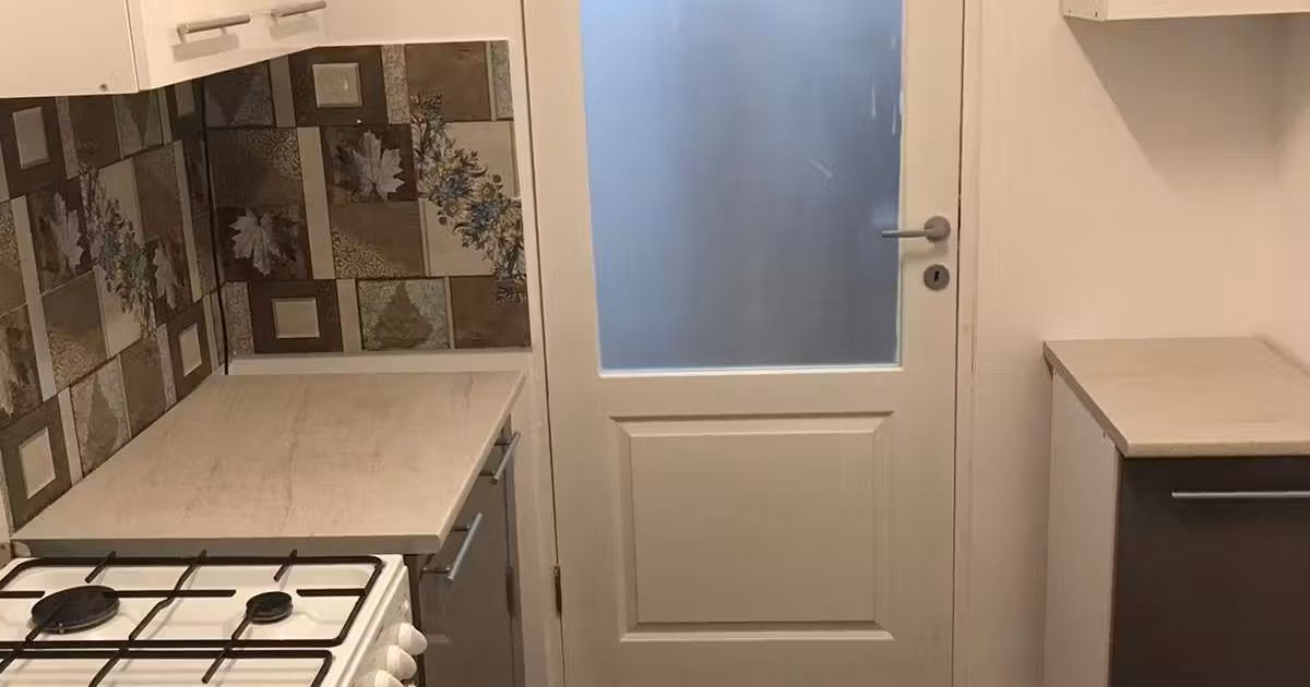 Apartament de vânzare cu 3 camere, mobilat în zona Berceni, Sector 4
