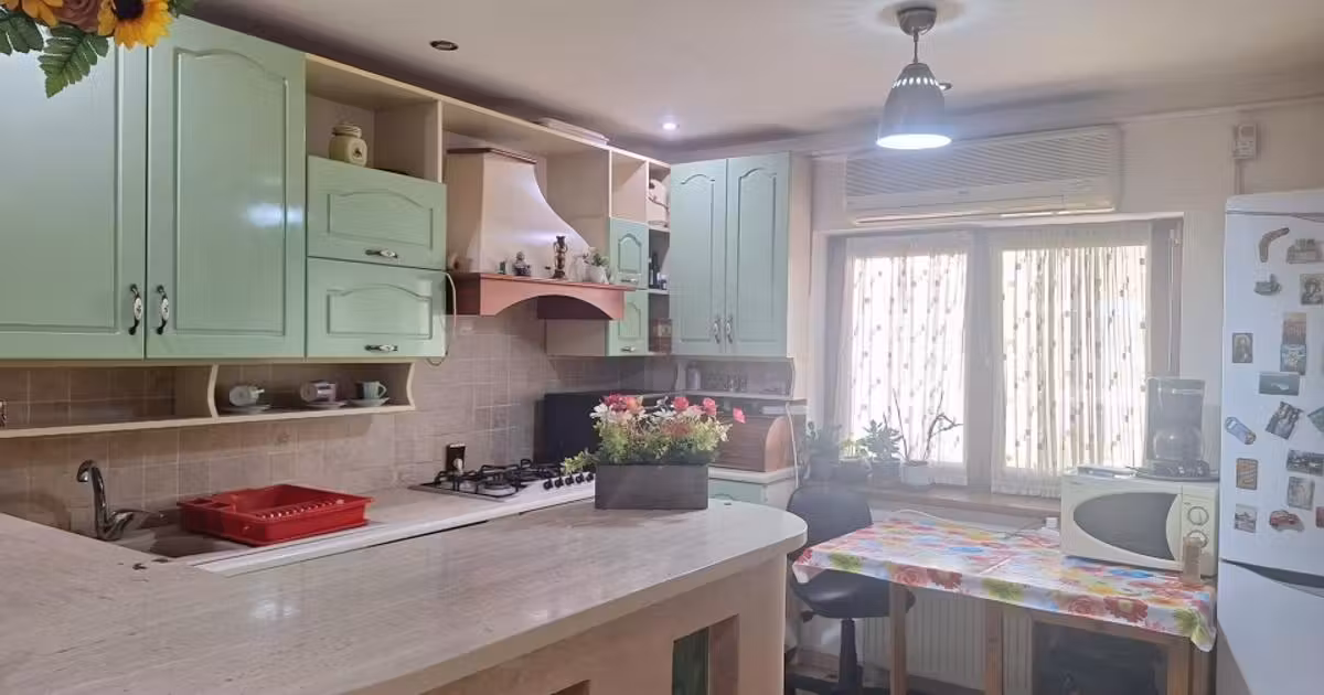 Apartament de vânzare cu 3 camere în zona Micro 3, Buzău