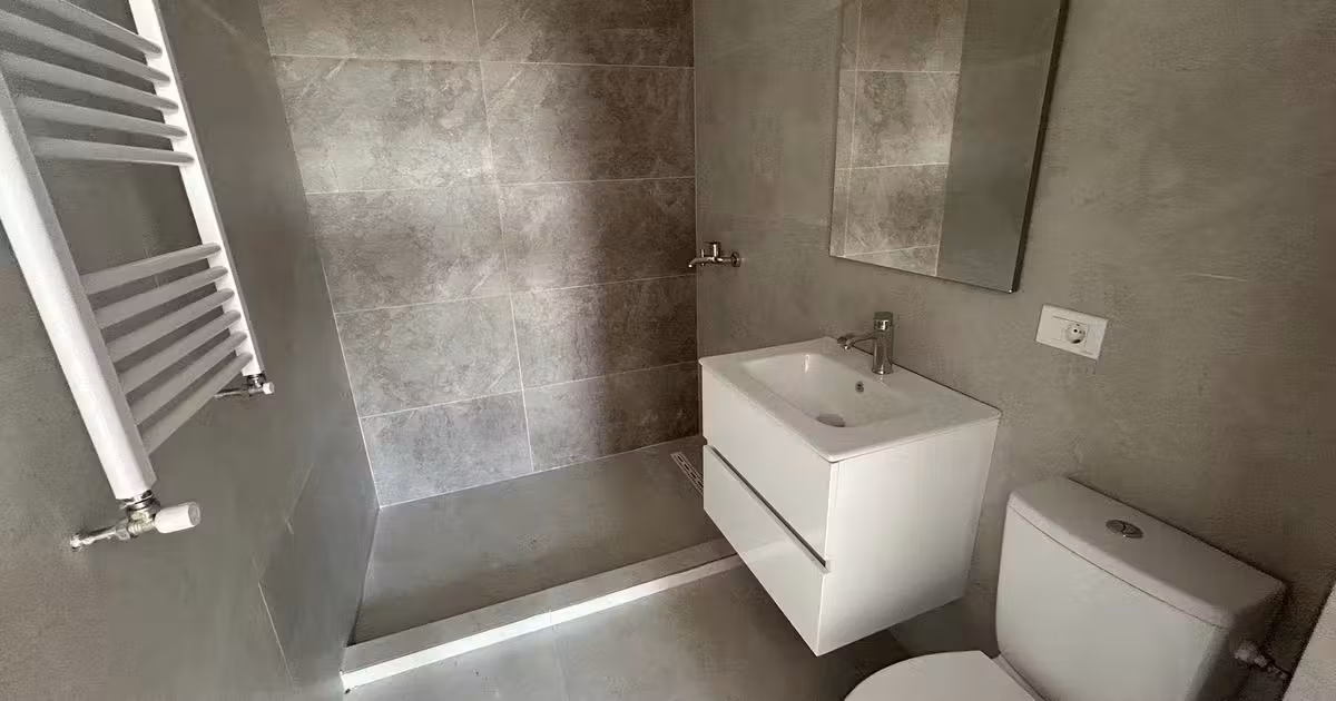 Apartament de vânzare cu 2 camere în zona Metalurgiei, Sector 4