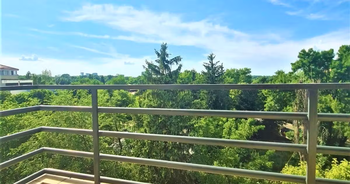 Apartament de vânzare cu 4 camere în zona Primăverii, Sector 1