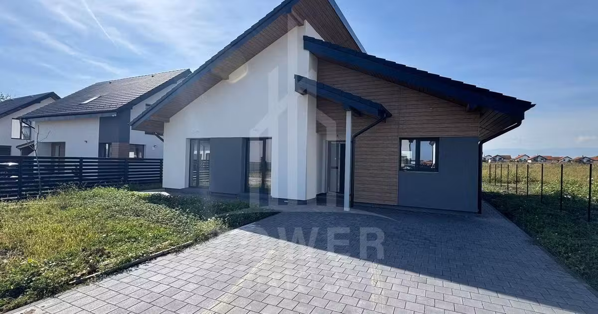 Casă individuală de vânzare cu 4 camere în Șura Mică