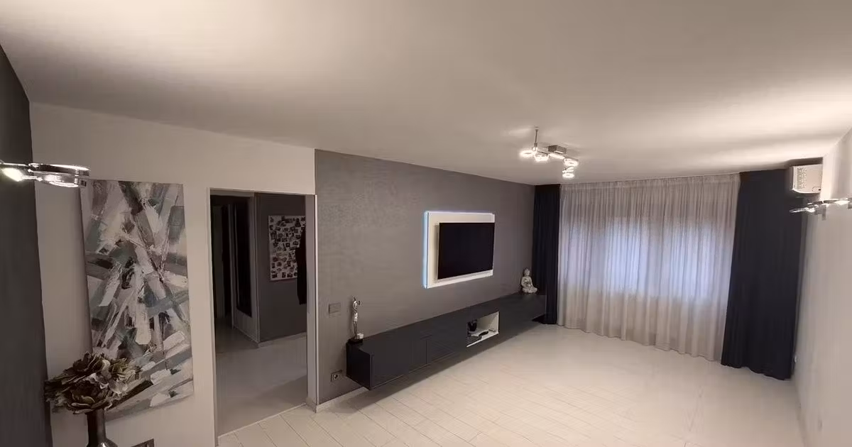 Apartament de vânzare cu 3 camere, mobilat în zona Drumul Taberei, Sector 6