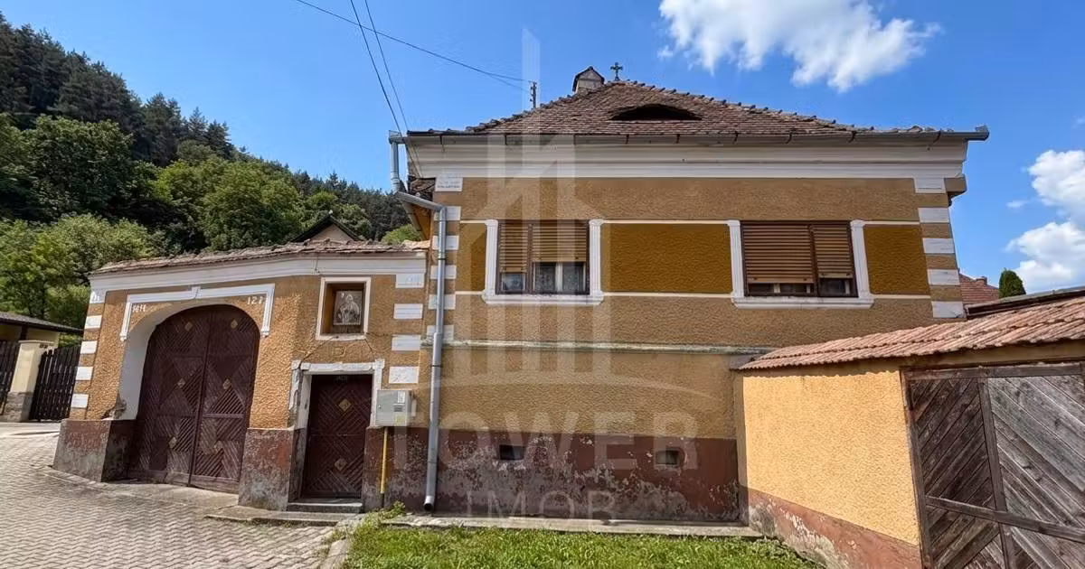 Casă individuală de vânzare cu 3 camere în Tilișca