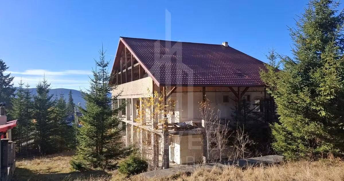 Hotel/Pensiune de vânzare de 530 mp, în Păltiniș