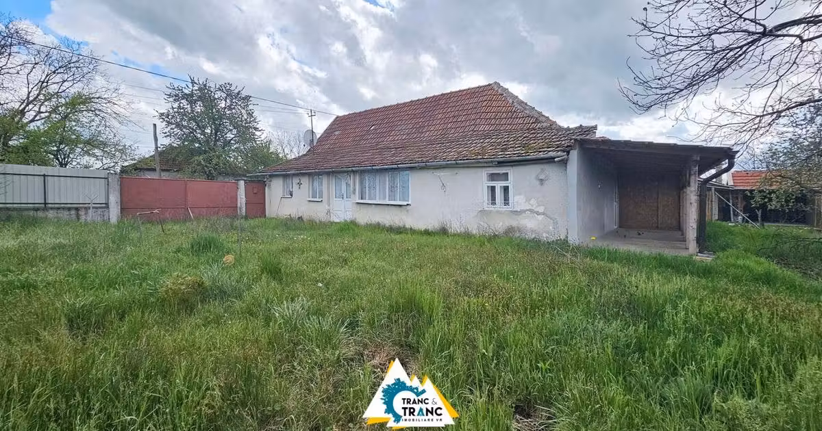 Casă de vânzare cu 2 camere în Iratoșu