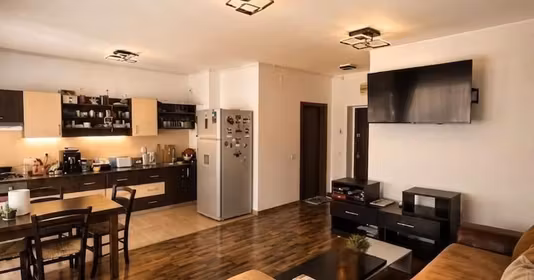 Apartament Titan
