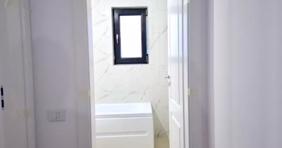 Apartament de vânzare cu 3 camere în Ipotești