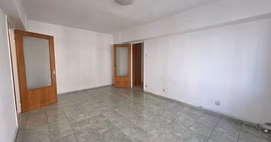 Apartament Titan