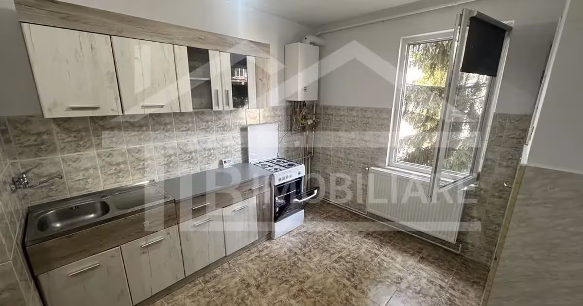 Apartament de vânzare cu 2 camere în zona Pandurilor, Târgu Mureș
