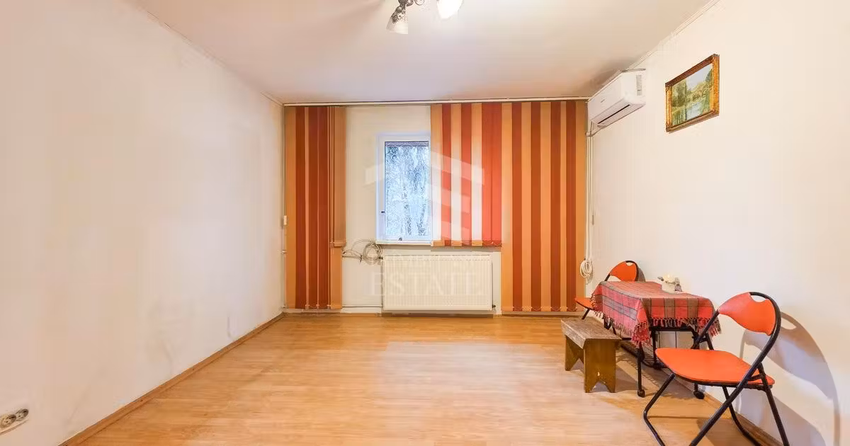 Apartament de vânzare cu 2 camere în zona Sălaj, Sector 5