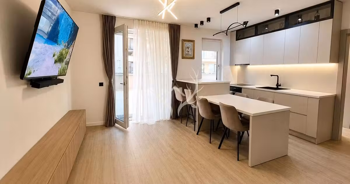 Apartament de vânzare cu 3 camere, mobilat în Florești