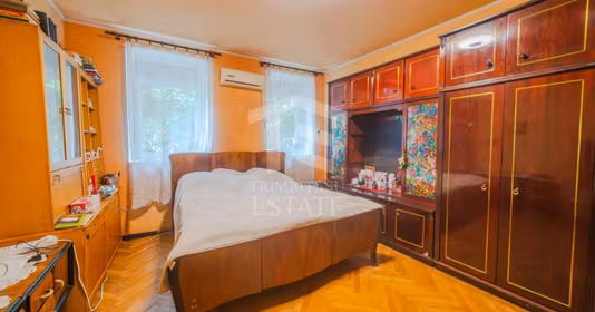 Apartament Cetate