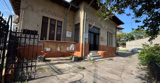Casă Ultracentral