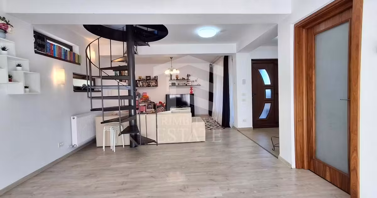 Duplex de vânzare cu 4 camere, mobilat în Brănești