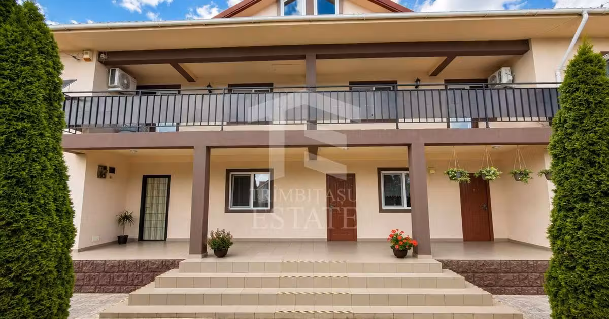Casă individuală de vânzare cu 10 camere, mobilată în Lumina