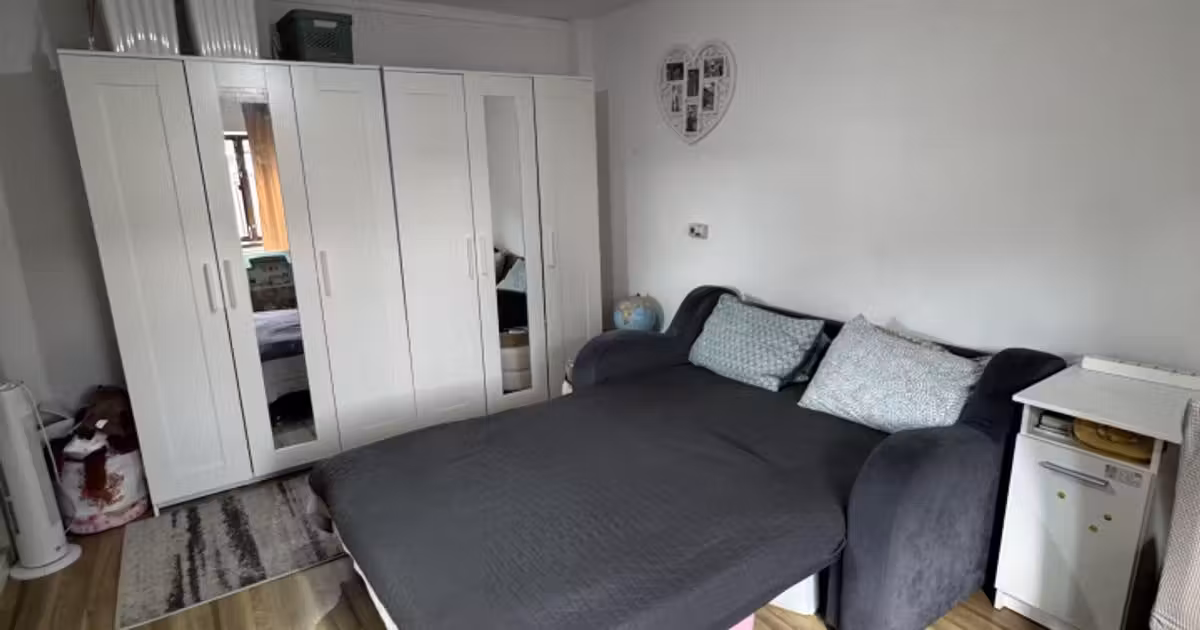 Casă individuală de vânzare cu 3 camere în zona Buna Vestire, Ploiești